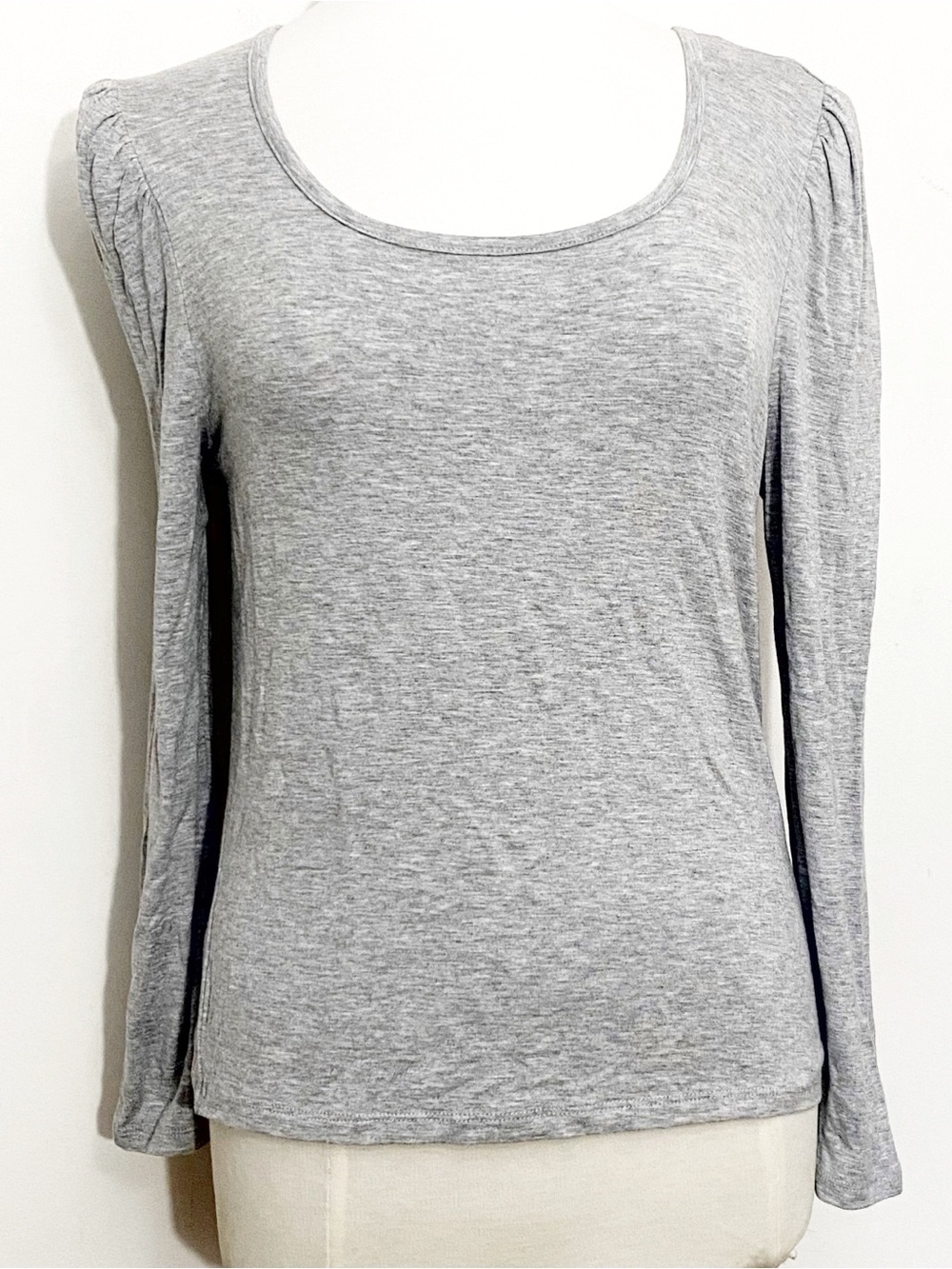 Jack + Avery Women's Scoop Neck Long Puffed Sleeve Top Heather Gray M